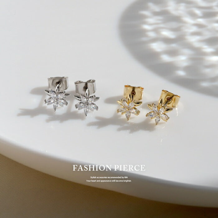 fp-127 ピアス 金属アレルギー 花 フラワー 18k 18金 つけっぱなし レディース シンプル シルバー ゴールド かわいい セカンドピアス 普段使い 金属アレルギー対応 チタンピアス  ジュエル キュービックジルコニア セット 【両耳用・2個売り】