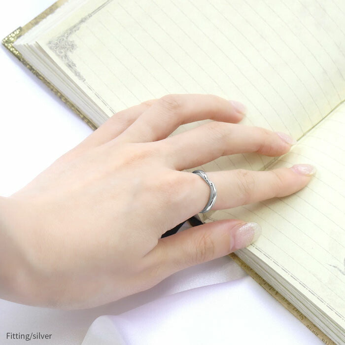 ring-48 リング 指輪 レディース アクセサリー シルバー ゴールド シンプル 18k 18金 8号 10号 12号 金属アレルギー 重ね付け 重ねづけ ファッションリング ゴールドリング シルバーリング ウェーブ 凛
