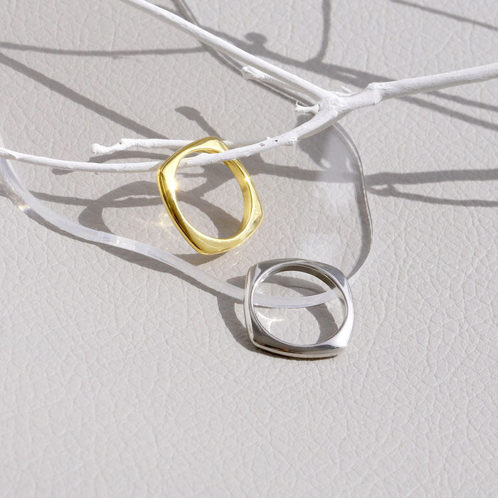 ring-52 リング 指輪 レディース  アクセサリースクエアリング  シルバー ゴールド シンプル 18k 18金 8号 10号 12号 金属アレルギー ファッションリング ゴールドリング シルバーリング ロジウムコーティング 凛