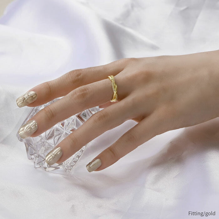 ring-56 リング 指輪 レディース アクセサリー シルバー ゴールド シンプル ツイスト ねじれ キュービックジルコニア 18k 18金 8号 10号 12号 重ね付け 重ねづけ ファッションリング ゴールドリング シルバーリング カジュアル 凛