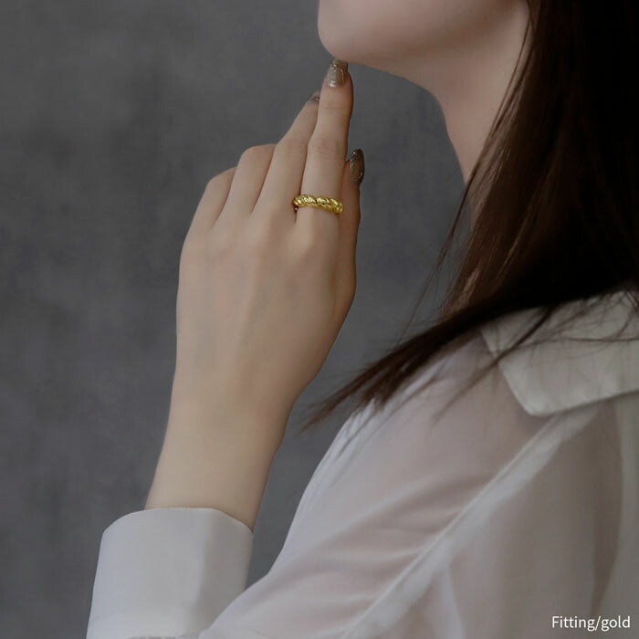 ring-59 リング 指輪 レディース アクセサリー シルバー ゴールド シンプル スパイラル ツイスト ねじれ 太め 18k 18金 8号 10号 12号 重ね付け 重ねづけ ファッションリング ゴールドリング シルバーリング カジュアル ロジウムコーティング 凛