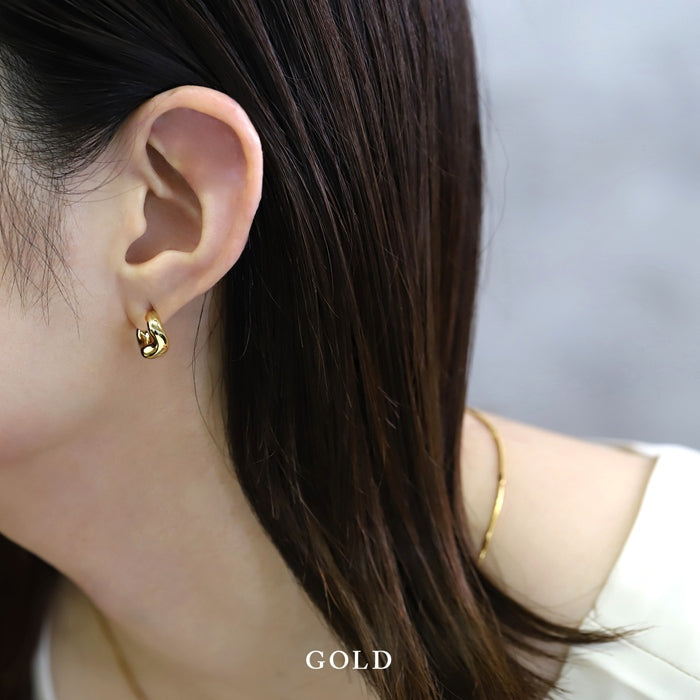 fp-053 ピアス 18k 18金 金属アレルギー フープ ニッケルフリー つっけぱなし 18kコーティング レディース チタンポスト ポストピアス セカンドピアス シンプル シルバー ゴールド 変形 歪 c型 ロジウムコーティング 大人 上品 かわいい きれいめ 耳たぶ 【両耳用・2個売り】