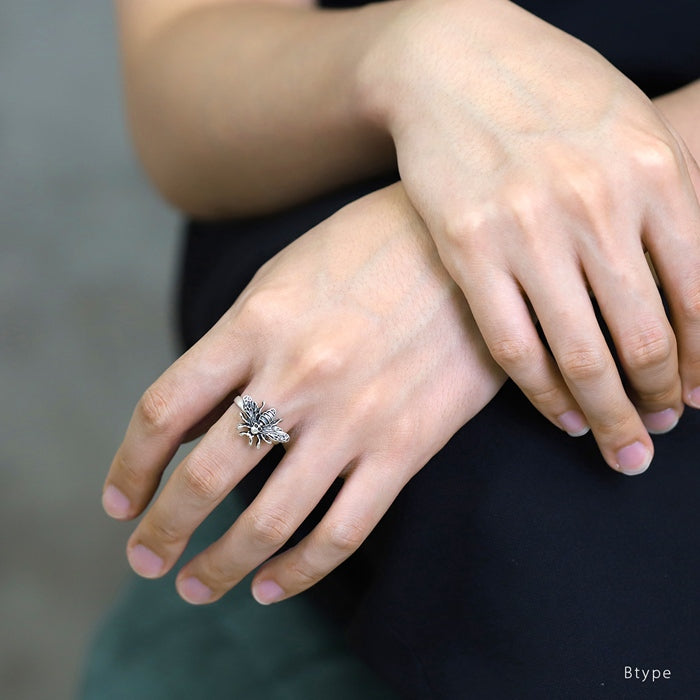 ring-103 指輪 リング フリーサイズ 12号 ～ 16号 昆虫 虫 蝶 蜂 蛾 ドクロ シルバー かっこいい スタイリッシュ ユニセックス デザインリング