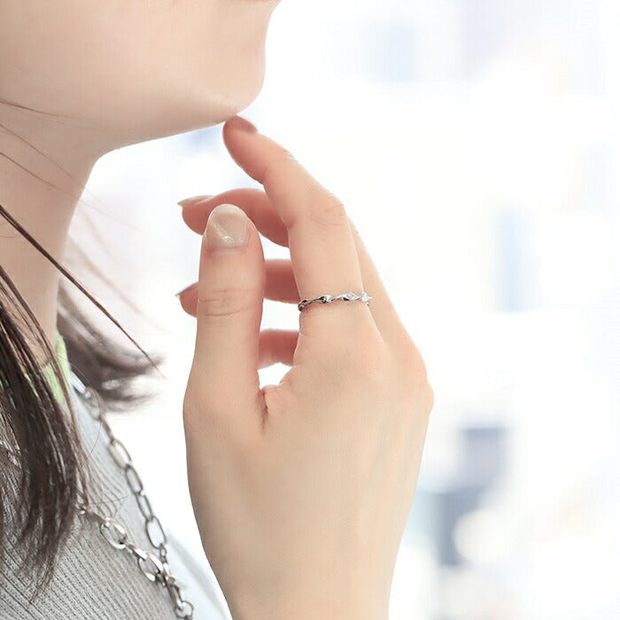 ring-22 リング 指輪 アクセサリー シルバー レディース メンズ サージカルステンレス ツイスト 9号 11号 14号 金属アレルギー ファッションリング おしゃれ 大きい シンプル かわいい シルバーアクセ デイリー カジュアル 上品 エレガント プレゼント ギフト 凛
