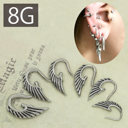 【全品送料無料】 ボディピアス 軟骨ピアス 8G サージカルステンレス 金属アレルギー対応 羽 フェザー 翼 トライバル 変形 個性的 ユニーク シルバー スタイリッシュ ラージゲージ セカンドピアス メンズ 軟骨用 軟骨 ピアス ボディーピアス